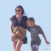 Liv Tyler, son compagnon Dave Gardner et son fils Milo Langdon sont en vacances à Formentera, le 25 août 2014. 