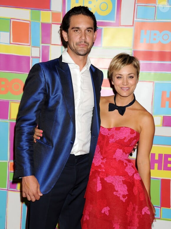 Kaley Cuoco et Ryan Sweeting lors de la soirée HBO après les Emmy-Awards à Los Angeles, le 25 août 2014