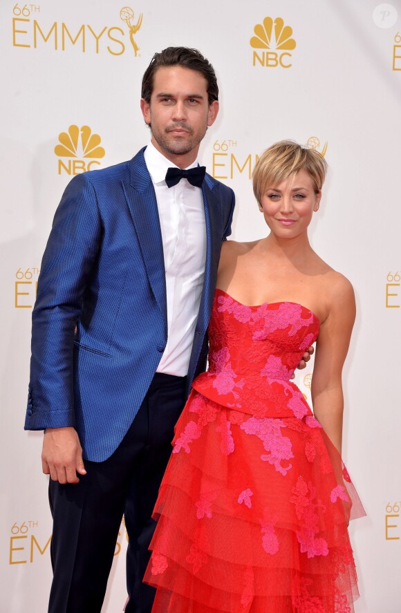 Ryan Sweeting et Kaley Cuoco lors des Emmy Awards au Nokia Theatre L.A. Live de Los Angeles, le 25 août 2014