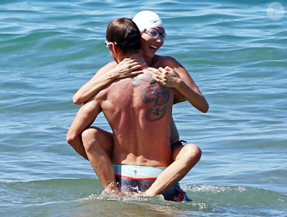 Jenson Button et sa belle fiancée Jessica Michibata lors de leurs vacances amoureuses sur l'île de Maui à Hawaï, le 20 octobre 2014