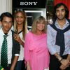 Exclusif - Chantal Goya et ses petits enfants Sanjay, Samantha et Alexandre - Jean-Jacques Debout reçoit 2 Disques d'Or chez Sony à Paris le 19 juin 2014.