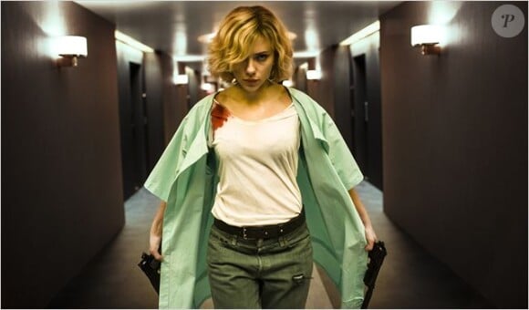 Extrait de Lucy, nouveau film de Luc Besson, avec Scarlett Johansson.