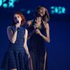 Jenna Malone et Jourdan Dunn remettent le prix de meilleur artiste hip-hop lors des MTV Europe Music Awards 2014 au SSE Hydro. Glasgow, le 9 novembre 2014.
