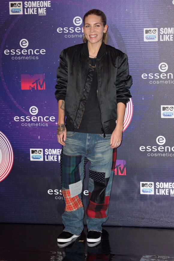 Skylar Grey assiste aux MTV Europe Music Awards 2014 au SSE Hydro. Glasgow, le 9 novembre 2014.