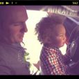 Matis (19 mois), le fils de Chloé Mortaud et Romain Thiévin, prend le volant dans une vidéo pour l'école de pilotage Exotics Racing de son papa - novembre 2014