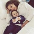 Chloé Mortaud dévoile une photo de son fils Mathis. Mars 2014.
