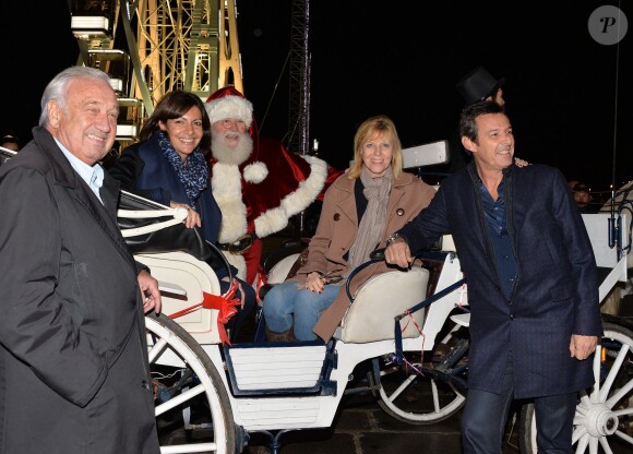 Marcel Campion, Anne Hidalgo (maire de Paris), Chantal Ladesou (marraine), Jean-Luc Reichmann (parrain) - Inauguration du marché de Noël 2014 sur les Champs-Elysées à Paris, le 14 novembre 2014.