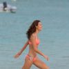 Exclusif - Monica Jagaciak en plein shooting pour Victoria's Secret sur une plage de Saint-Barthélemy. Le 9 novembre 2014.