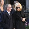 Diane Sawyer et son mari Mike Nichols lors des obsèques du célèbre styliste Oscar de la Renta en l'église St. Ignatius de Loyola à New York, le 3 novembre 2014.