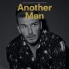 David Beckham en couverture du nouveau numéro du magazine Another Man. Photo par Collier Schorr.