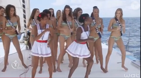Journée sortie en bateau - Les 33 prétendantes au titre de Miss France 2015 : Leur folle semaine à Punta Cana, en République Dominicaine