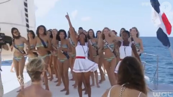 Journée sortie en bateau - Les 33 prétendantes au titre de Miss France 2015 : Leur folle semaine à Punta Cana, en République Dominicaine
