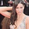 Evangeline Lilly en robe du soir au décolleté vertigineux, une vraie beauté...