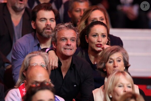David Brécourt et sa compagne - Finale de la Coupe Davis au Stade Pierre Mauroy de Lille. Roger Federer remporte le match qui l'opposait à Richard Gasquet (6/4-6/2-6/2) le 23 novembre 2014.