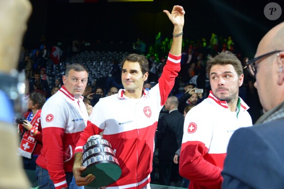 Roger Federer - Finale de la Coupe Davis au Stade Pierre Mauroy de Lille. Roger Federer remporte le match qui l'opposait à Richard Gasquet (6/4-6/2-6/2) le 23 novembre 2014.