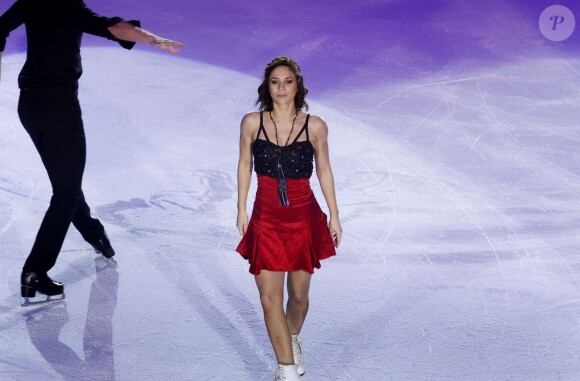 Nathalie Péchalat se produit hors compétition dans le cadre du Trophée Eric Bompard, à Bordeaux, le 21 novembre 2014.