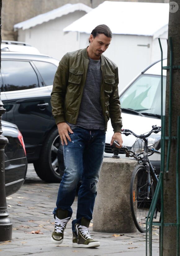 Zlatan Ibrahimovic lors du déjeuner organisé par le président du PSG Nasser Al-Khelaïfi au restaurant La Société, à Paris le 27 novembre 2014