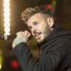 Le chanteur M. Pokora inaugure le marché de noël de Strasbourg, le 28 novembre 2014.