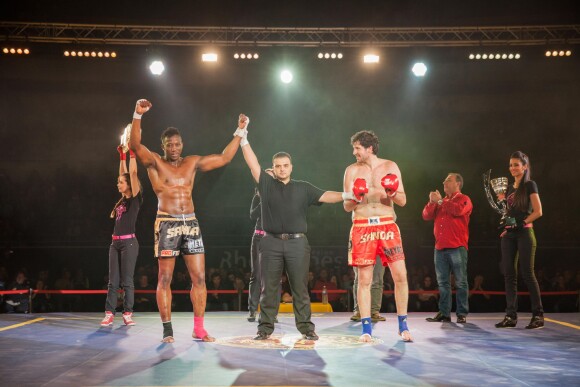 Moussa Niang, ancien participant à Koh-Lanta, est devenu pour la deuxième fois champion du monde de sanda, un art martial chinois. Samedi 29 novembre 2014 à Lyon.