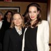 Jodie Foster et Angelina Jolie lors d'une projection spéciale d'Invincible (Unbroken) à New York le 4 décembre 2014.