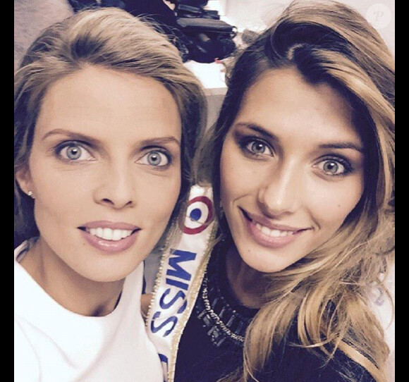 Selfie de Camille Cerf et Sylvie Tellier. Décembre 2014.