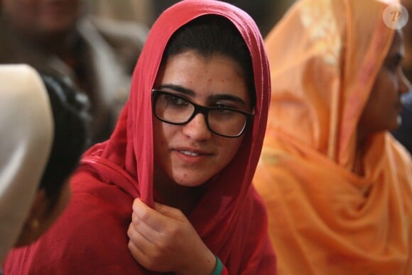 Une des deux filles qui accompagnaient Malala Yousafzai, prix Nobel de la paix 2014, au moment de la tentative d'assassinat, lors d'une conférence de presse à Oslo, le 9 décembre 2014.