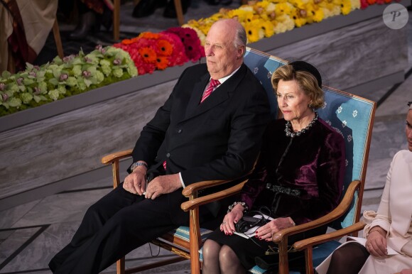 Le roi Harald et la reine Sonja de Norvège - Cérémonie de remise du prix Nobel de la Paix à Oslo. Le 10 décembre 2014