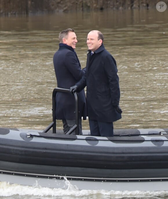 Daniel Craig et Rory Kinnear sur le tournage du nouveau James Bond "Spectre" à Londres, le 15 décembre 2014
