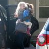 Amy Adams et sa fille Aviana se promènent dans les rues de Studio City, le 6 décembre 2014