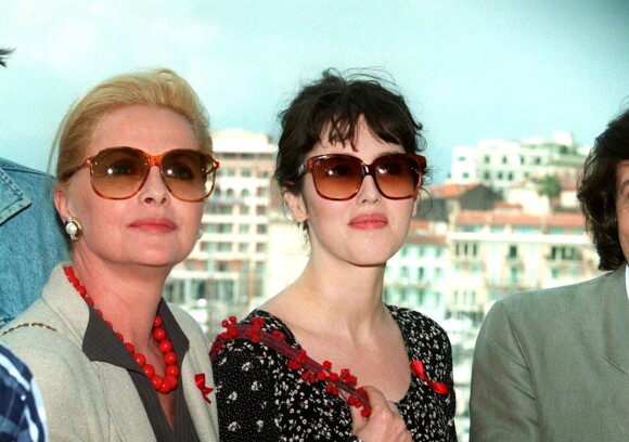 Isabelle Adjani et Virna Lisi lors du Festival de Cannes 1994