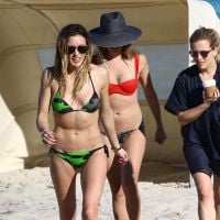 Katie Cassidy : Vacances en bikini et au soleil avant les fêtes