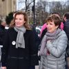 Valérie Trierweiler et Catherine Laborde - Distribution des cadeaux de Noël aux enfants du Secours Populaire sur les Champs-Elysées à Paris, le 20 décembre 2014. 
