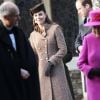 Le prince William, duc de Cambridge et Catherine Kate Middleton, la duchesse de Cambridge enceinte assistent à la messe de Noël à Sandringham, le 25 décembre 2014.