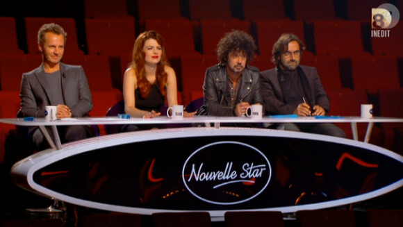 Le jury dans Nouvelle Star, lors de l'épreuve des trios au théatre, le jeudi 1er janvier 2015 sur D8.