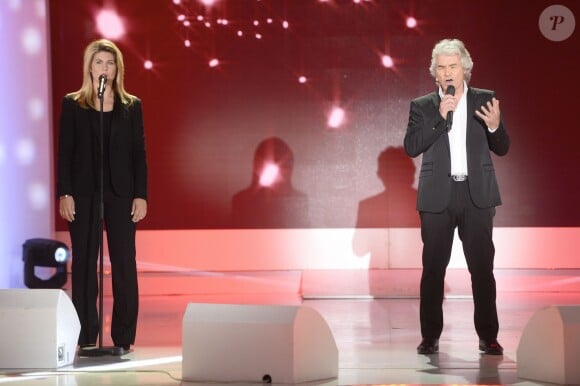 Exclusif - Daniel Guichard et sa fille Emmanuelle chantent ensemble - Enregistrement de l'émission "Vivement Dimanche" à Paris le 26 novembre 2014.
 