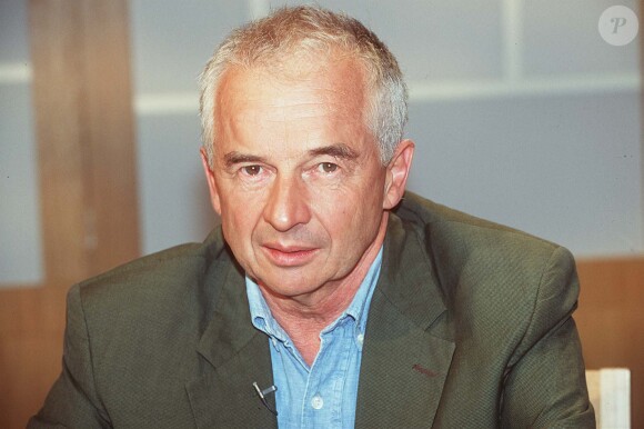 Jean-Pierre Beltoise lors d'une séance photo en juin 1997