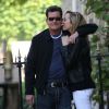 Charlie Sheen et sa future femme Brett Rossi ont fait du shopping en amoureux à Paris, le 17 avril 2014.