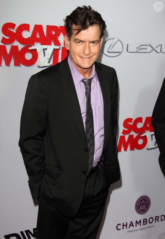 Charlie Sheen  à la Premiere de 'Scary Movie 5' a Hollywood le 11 avril 2013 