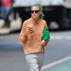 Tallulah Willis, les cheveux teint en vert, se balade dans les rues de New York, le 27 juin 2014 