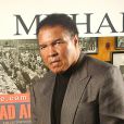  Mohamed Ali, lors de la pr&eacute;sentation du magazine "Muhammad Ali : The Greatest" au Gallagher's Steak House de New York le 6 d&eacute;cembre 2002 