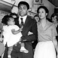  Muhammad Ali et sa femme Veronica avec Hana &agrave; Londres le 14 juillet 1977.&nbsp; 