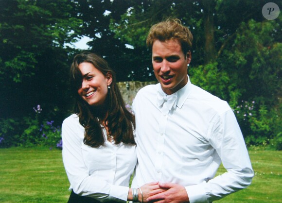 Kate Middleton avec le prince William lors de la remise de diplômes à l'Université St Andrews. La duchesse de Cambridge fêtait le 9 janvier 2015 ses 33 ans.