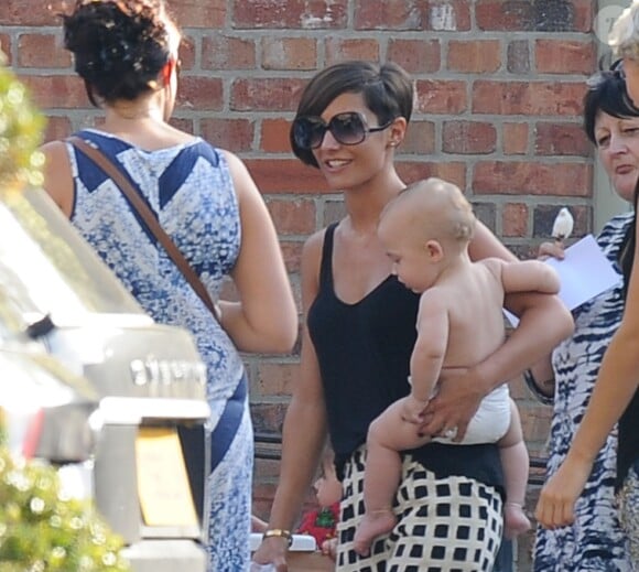 Frankie Sandford et son petit garçon Parker le 18 juillet 2014 à Woburn dans le Bedfordshire