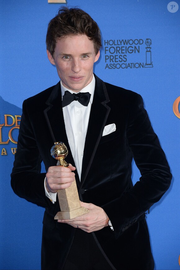 Eddie Redmayne, meilleur acteur dans un drame (Une merveilleuse histoire du temps) lors des Golden Globes à Los Angeles le 11 janvier 2015