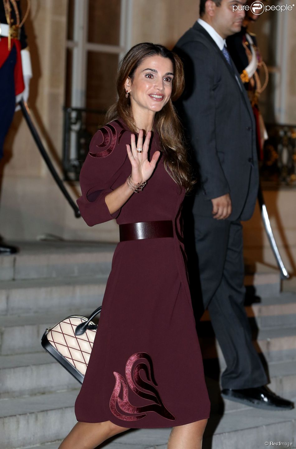 La reine Rania de Jordanie et son époux le roi Abdullah II étaient venus en visite d&#039;Etat à l&#039;Elysée le 17 septembre 2014. Quatre mois plus tard, ils sont revenus pour participer à la marche organisée suite à l&#039;attentat contre Charlie Hebdo.