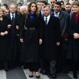  La reine Rania et le roi Abdullah II de Jordanie ont pris part le 11 janvier 2015 à la grande marche organisée à la suite de l'attentat terroriste contre Charlie Hebdo. Après une réunion collégiale à l'Elysée avec François Hollande, ils ont marché en compagnie de plus d'une cinquantaine de chefs d'Etat, de gouvernement ou d'institution internationale, entourés notamment de Mahmoud Abbas et Matteo Renzi. 