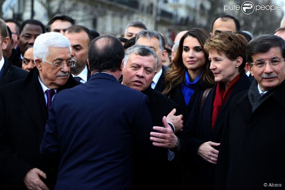  La reine Rania et le roi Abdullah II de Jordanie ont pris part le 11 janvier 2015 à la grande marche organisée à la suite de l&#039;attentat terroriste contre Charlie Hebdo. Après une réunion collégiale à l&#039;Elysée avec François Hollande, ils ont marché en compagnie de plus d&#039;une cinquantaine de chefs d&#039;Etat, de gouvernement ou d&#039;institution internationale, entourés notamment de Mahmoud Abbas et Matteo Renzi. 