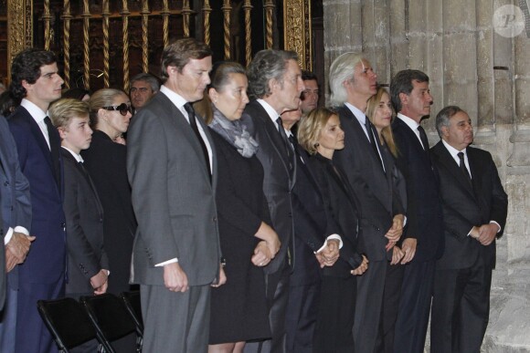 Alfonso Diez, Eugenia Martinez de Irujo, Cayetano Martinez de Irujo et Fernando Martinez de Irujo lors des funérailles de Cayetana, 18e duchesse d'Albe, le 21 novembre 2014