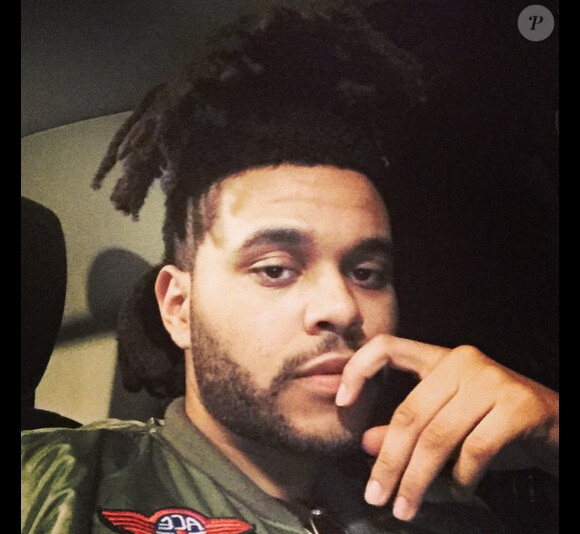 Dans la nuit du 10 au 11 janvier 2015 le chanteur The Weeknd a été arrêté après avoir frappé un policier, il a été conduit en garde à vue avant d'être relâché moyennant une caution de 2 000$.