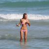 Laura Cremaschi, en bikini, profite de la plage à Miami. Le 6 janvier 2015.